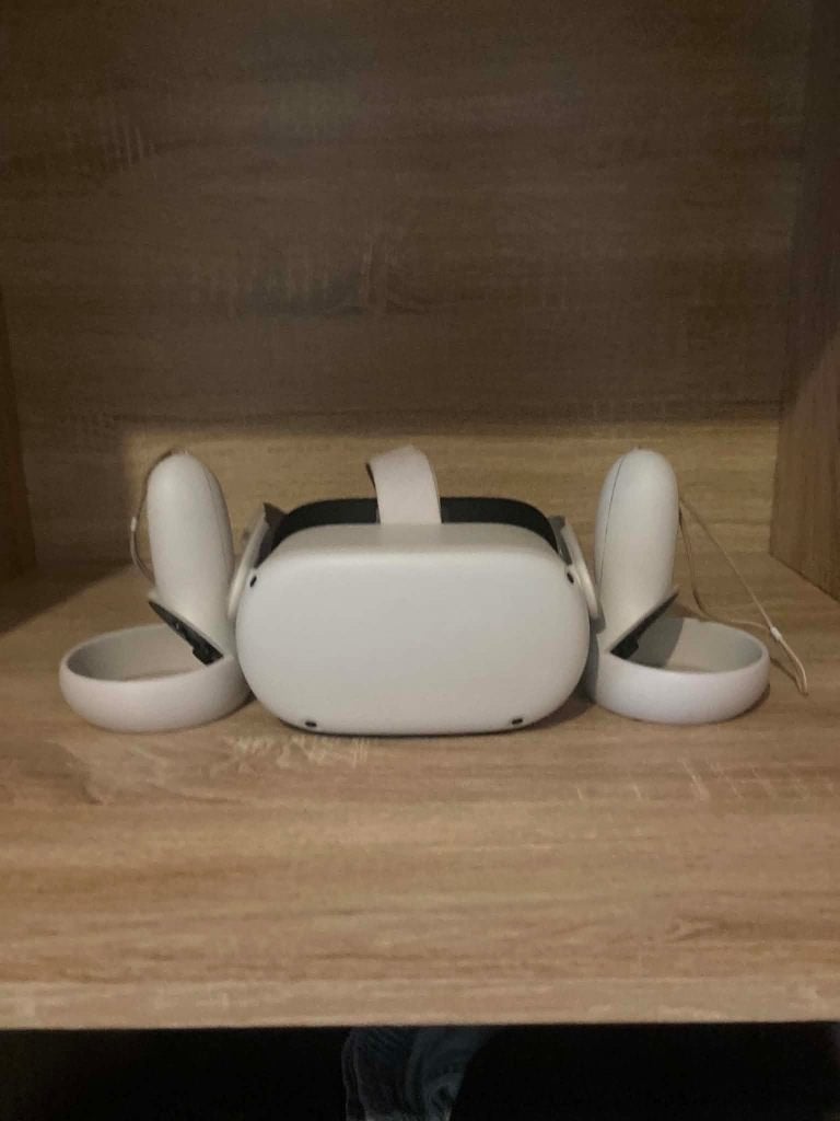 Oculus quest 2, Games en Spelcomputers, Virtual Reality, Ophalen of Verzenden, Gebruikt, VR-bril, Overige platformen