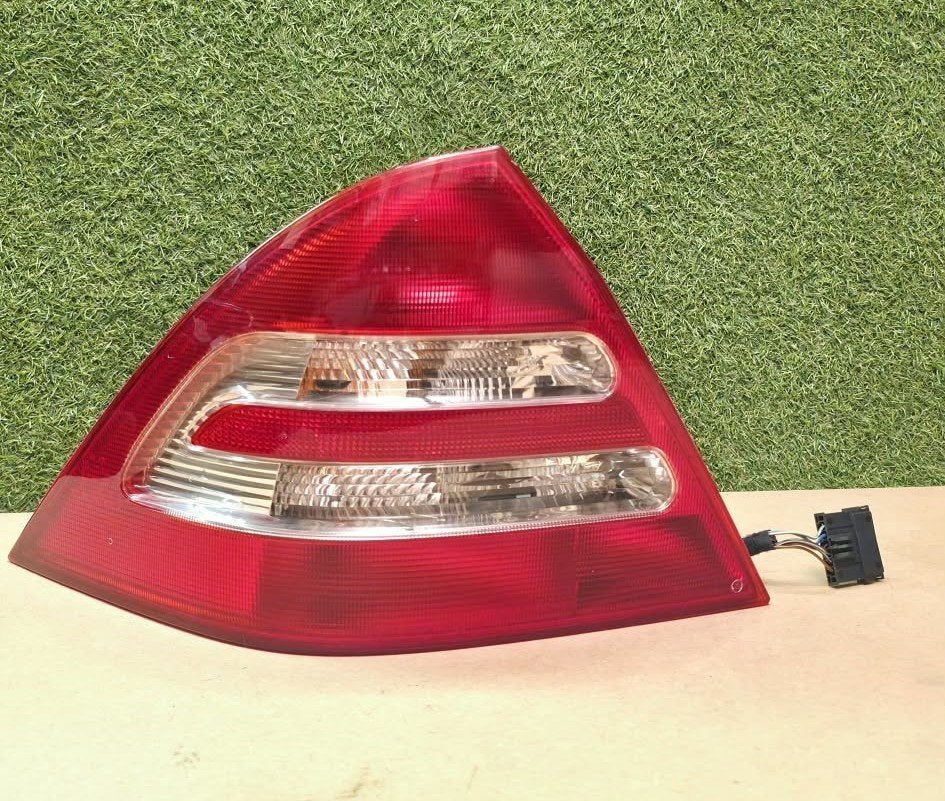 Linker achterlichten Mercedes w203 Klasse C van 2000 - 2004, Ophalen of Verzenden, Gebruikt, Mercedes-Benz