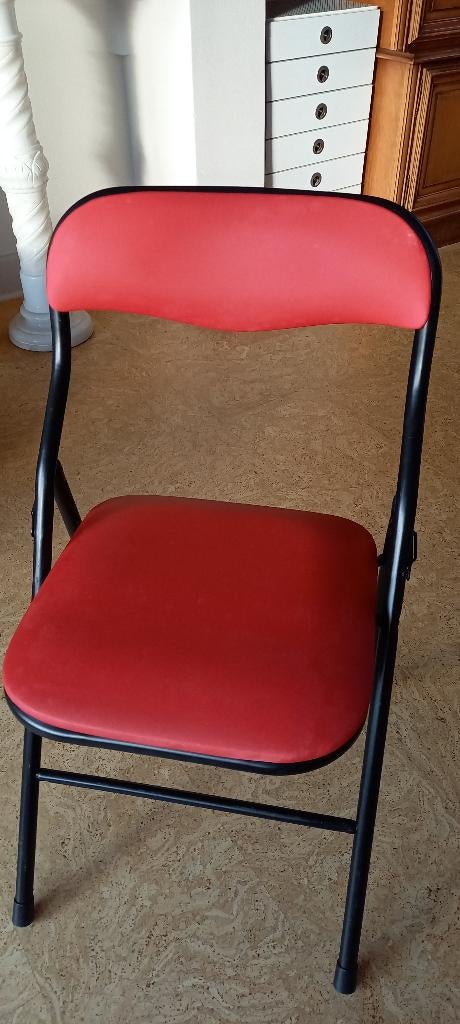 CHAISES, Rouge, Comme neuf, Enlèvement, Autres matériaux