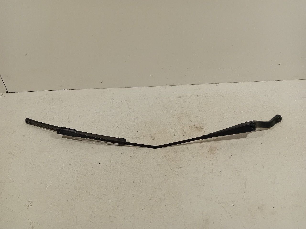 Ruitenwisserarm rechts voor Opel Corsa, Onderdelen@venauto.nl, Van der Ven Autorecycling B.V., Gebruikt, Ettenseweg 76, 4706 PB Roosendaal, The Netherlands