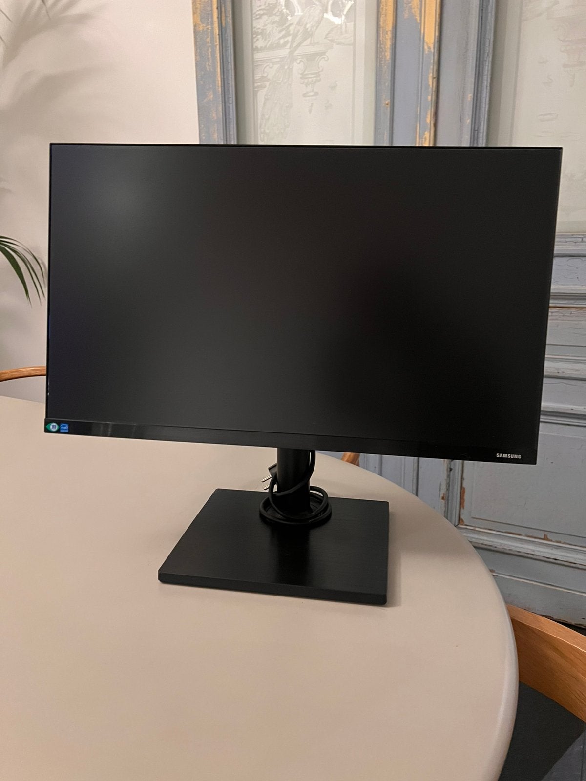 Moniteur Samsung 24 pouces IPS Full HD - 75 Hz - réglable, HD, IPS, Comme neuf, Enlèvement