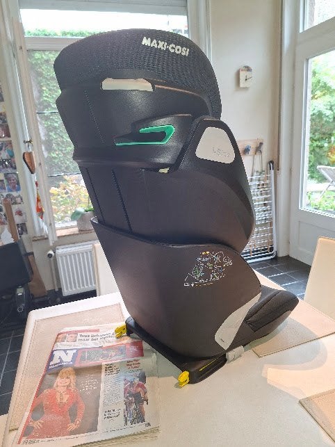 Maxi Cosi Kore Pro I size kinderstoel, Ophalen, Verstelbare rugleuning, Zo goed als nieuw, Isofix