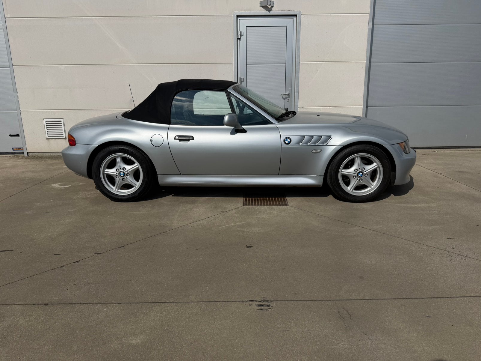 Bmw Z3 Cabriolet 1900cc16v/140pk/ Automaat, Auto's, Automaat, Cabriolet, Bedrijf, Te koop