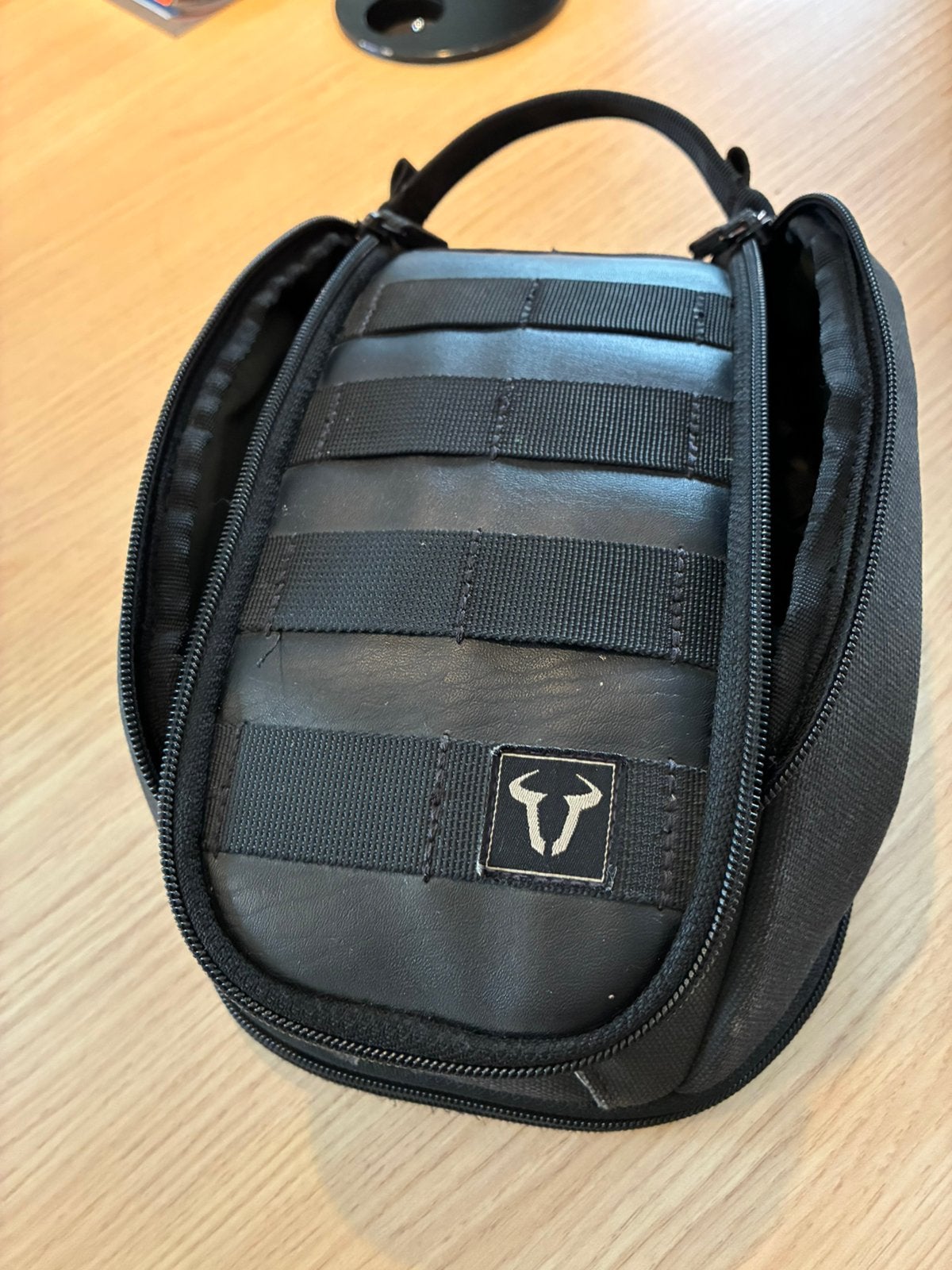 Petit sac de réservoir moto, Motos, Envoi, Comme neuf
