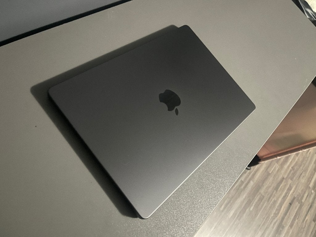 MacBook Pro M5, Informatique & Logiciels, Autres tailles, 512 GB, Enlèvement, Azerty