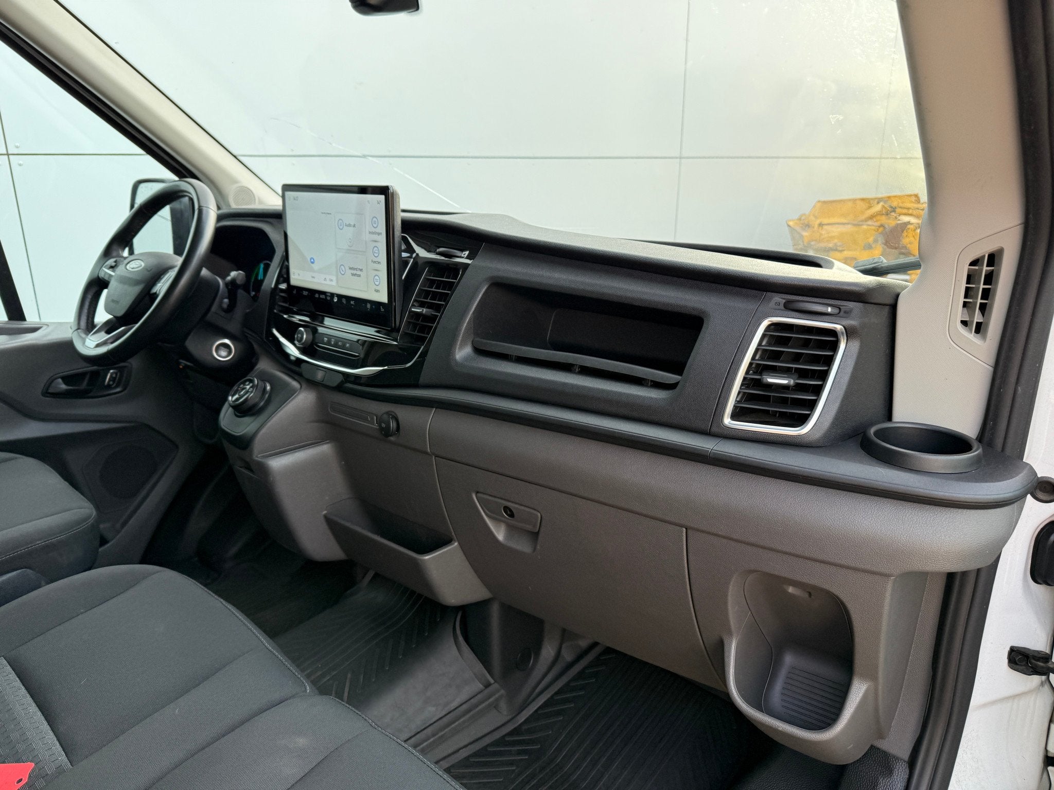 Ford e-Transit 68kWh 184PK L3H3 317km WLTP 97% (SOH) BEV 115, Automaat, 0 cilinders, Gebruikt, 135 kW