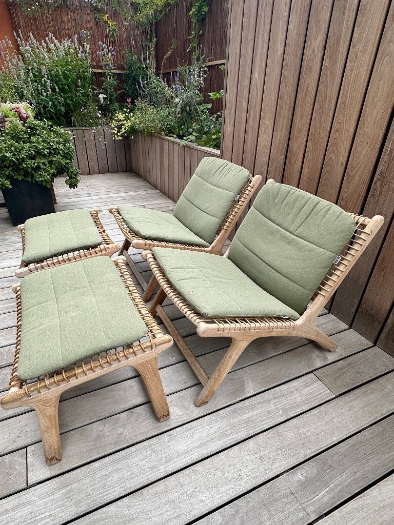 2 loungestoelen met poef in teak en naturel wicker, Tuin en Terras, Tuinsets en Loungesets, Teakhout, Zo goed als nieuw, Loungeset