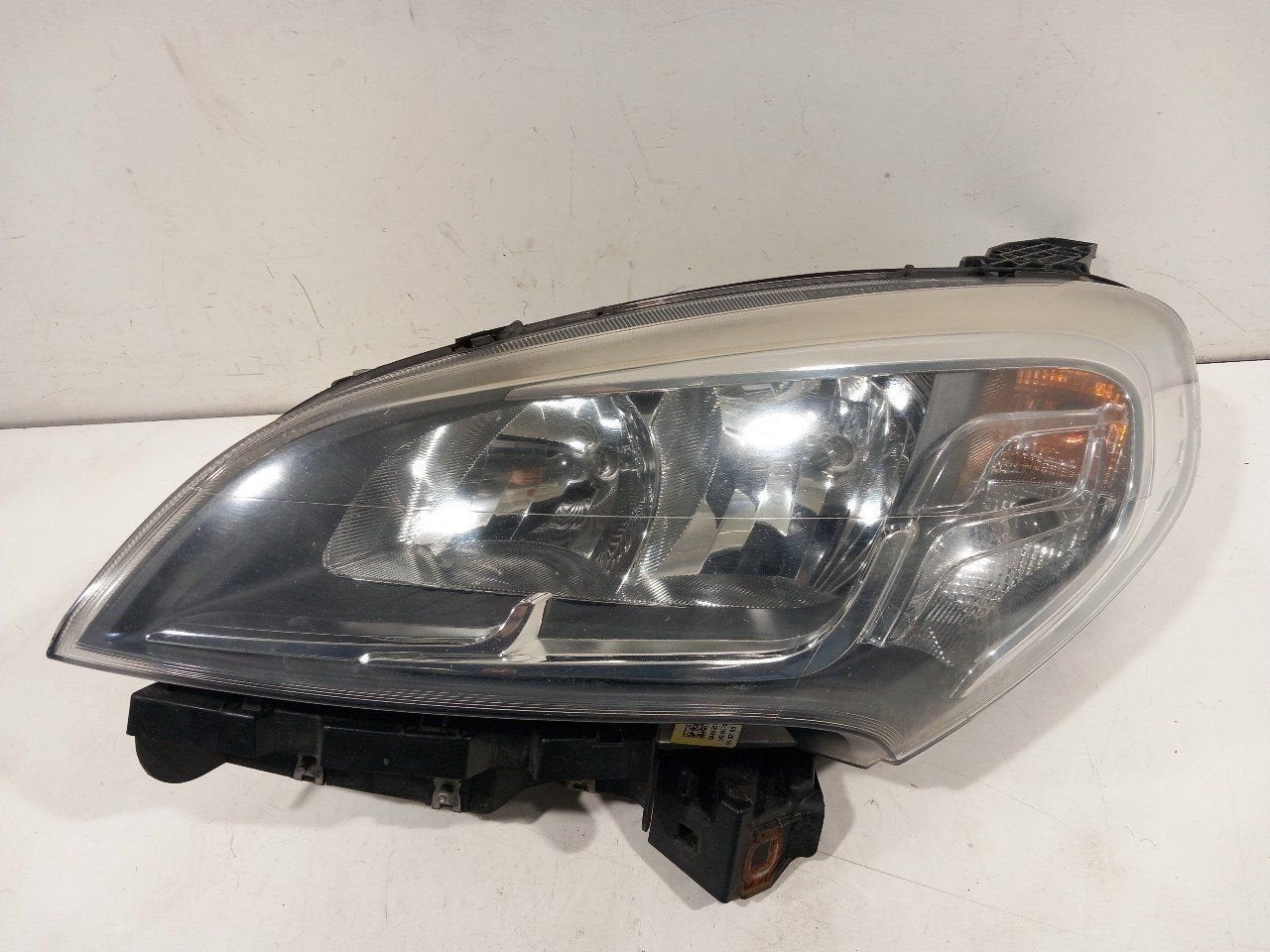 Koplamp links Fiat Doblo, Auto-onderdelen, Onderdelen@venauto.nl, Van der Ven Autorecycling B.V., Gebruikt, Ettenseweg 76, 4706 PB Roosendaal, The Netherlands