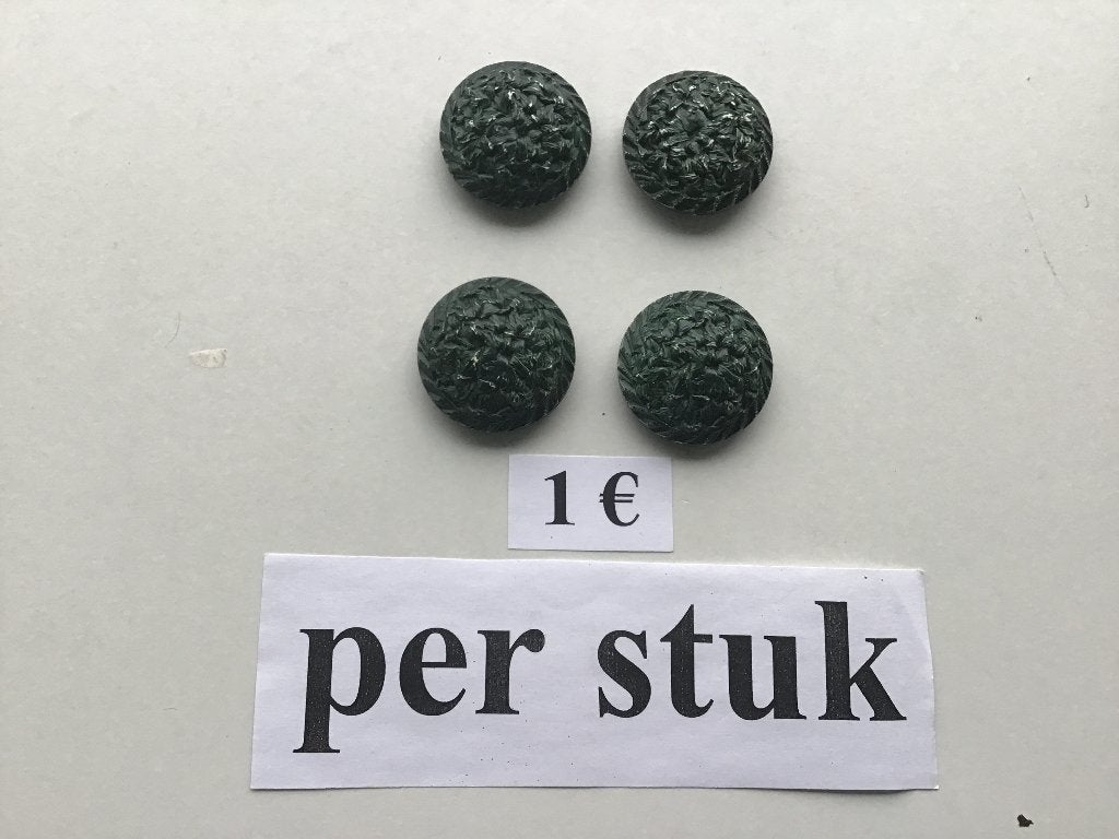 4 mooie knopen aan 1 euro maar verzending is GRATIS, Hobby en Vrije tijd, Naaien en Fournituren, Ophalen of Verzenden, Zo goed als nieuw