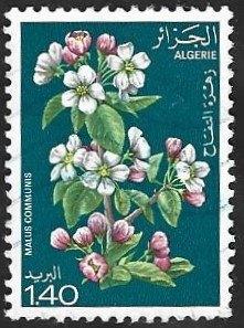 1 Postzegel Algerije 1978 Fruitboom bloemen, Enlèvement ou Envoi, Autres pays, Non oblitéré