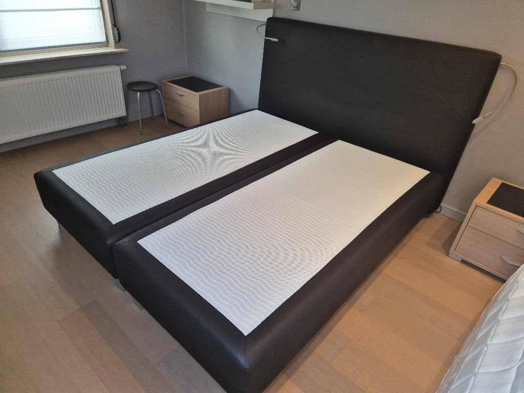 Boxspring, Comme neuf, Brun, Enlèvement, 180 cm