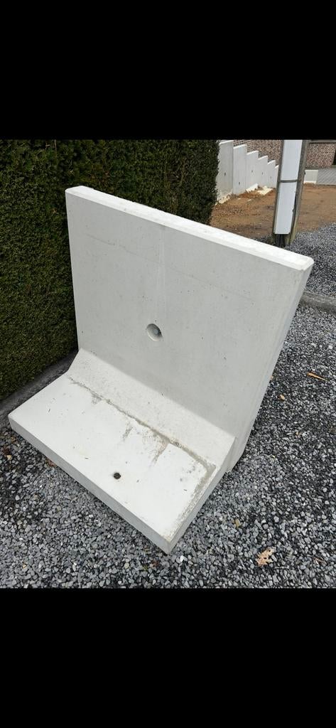 Betonnen keerwand L 100x 100 cm, Ophalen, Nieuw