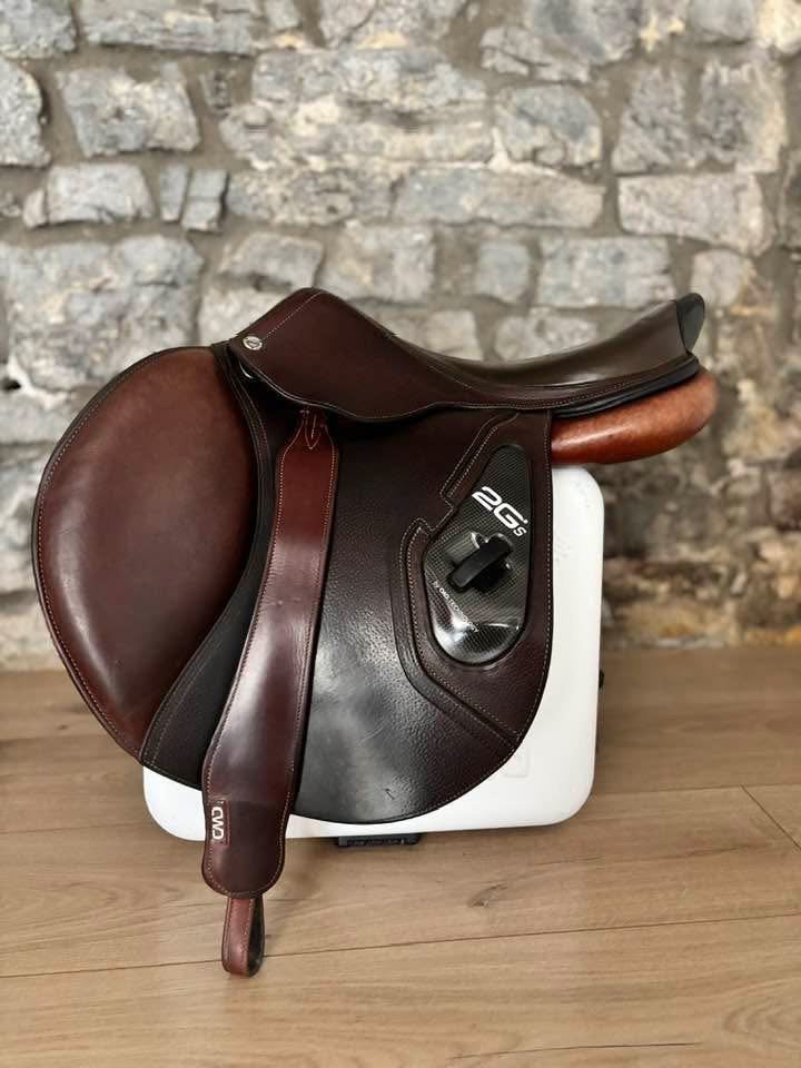 Selle CWD 2Gs brune avec finition noir - 17,5 - 3C - 2022, Enlèvement, Comme neuf, CWD