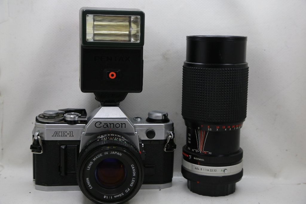 FILM CAMERA  CANON AE_1, Audio, Tv en Foto, Ophalen of Verzenden, Gebruikt, Spiegelreflex, Canon