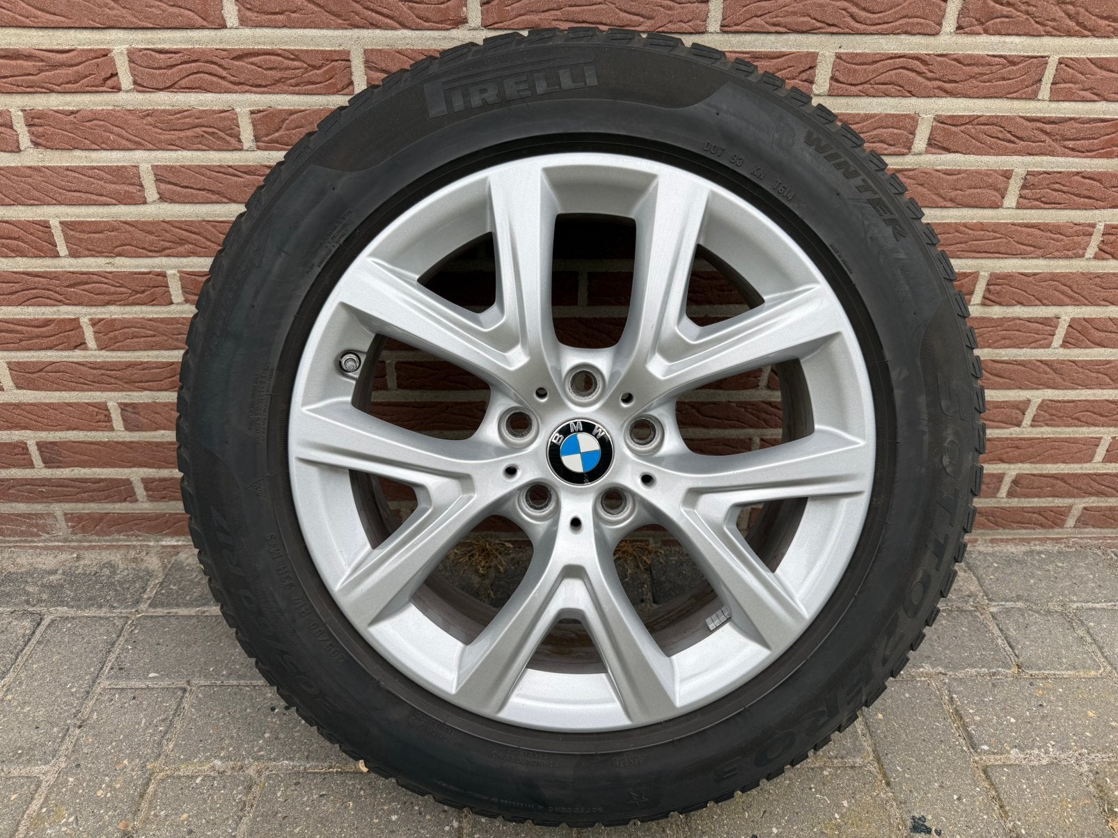 BMW X1 F48 X2 F39 17 inch velgen 574 styling winterbanden, Autos : Pièces & Accessoires, Pneus & Jantes, Pneus et Jantes, Pneus hiver