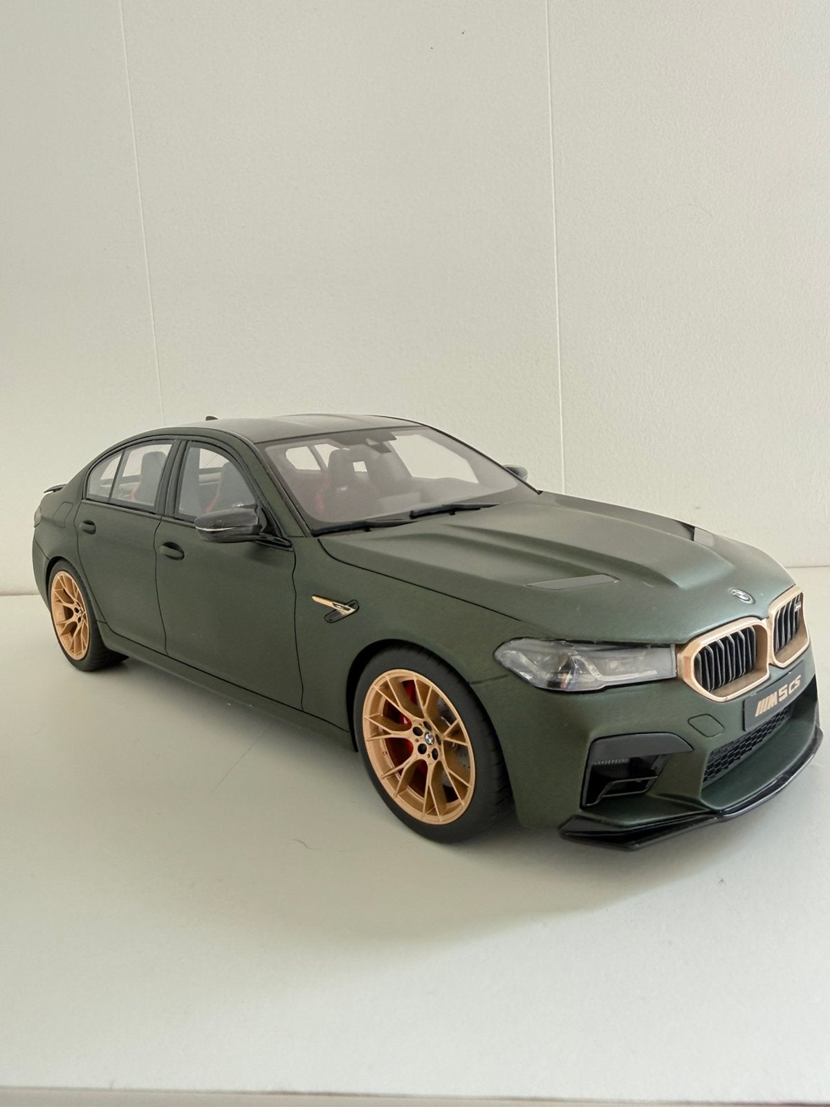 GT Spirit BMW M5 CS (F90) Frozen Deep Green 1:18, Ophalen, Zo goed als nieuw, Auto, Overige merken