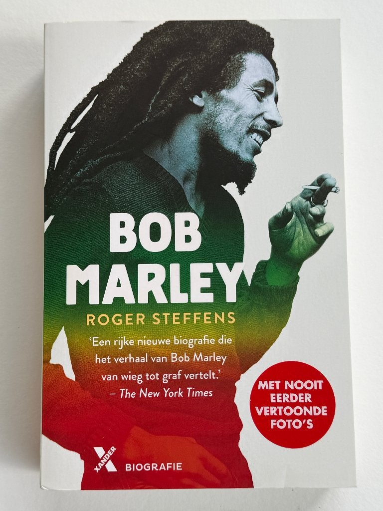 Roger Steffens - Bob Marley (De Definitieve Biografie), Livres, Musique, Artiste, Enlèvement ou Envoi, Roger Steffens, Utilisé