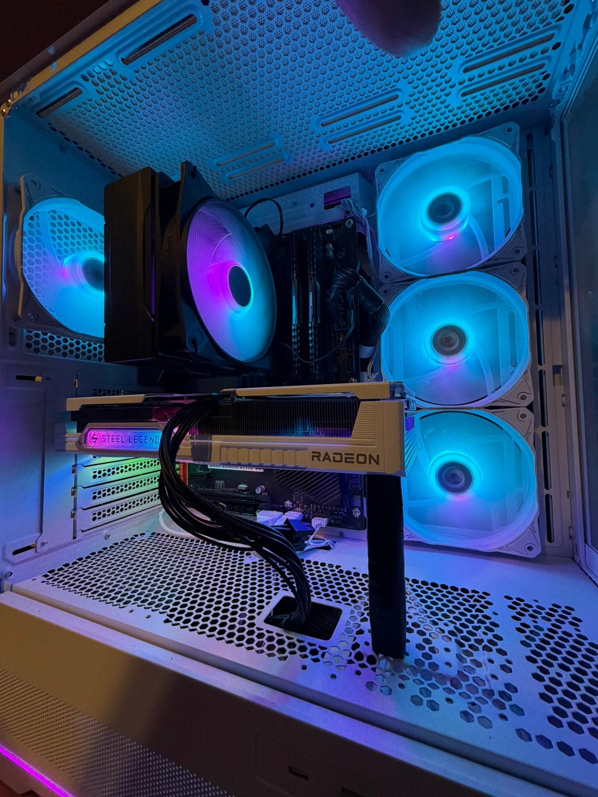 Rx 9060XT gaming-pc, Ophalen, Zo goed als nieuw, Gaming, SSD
