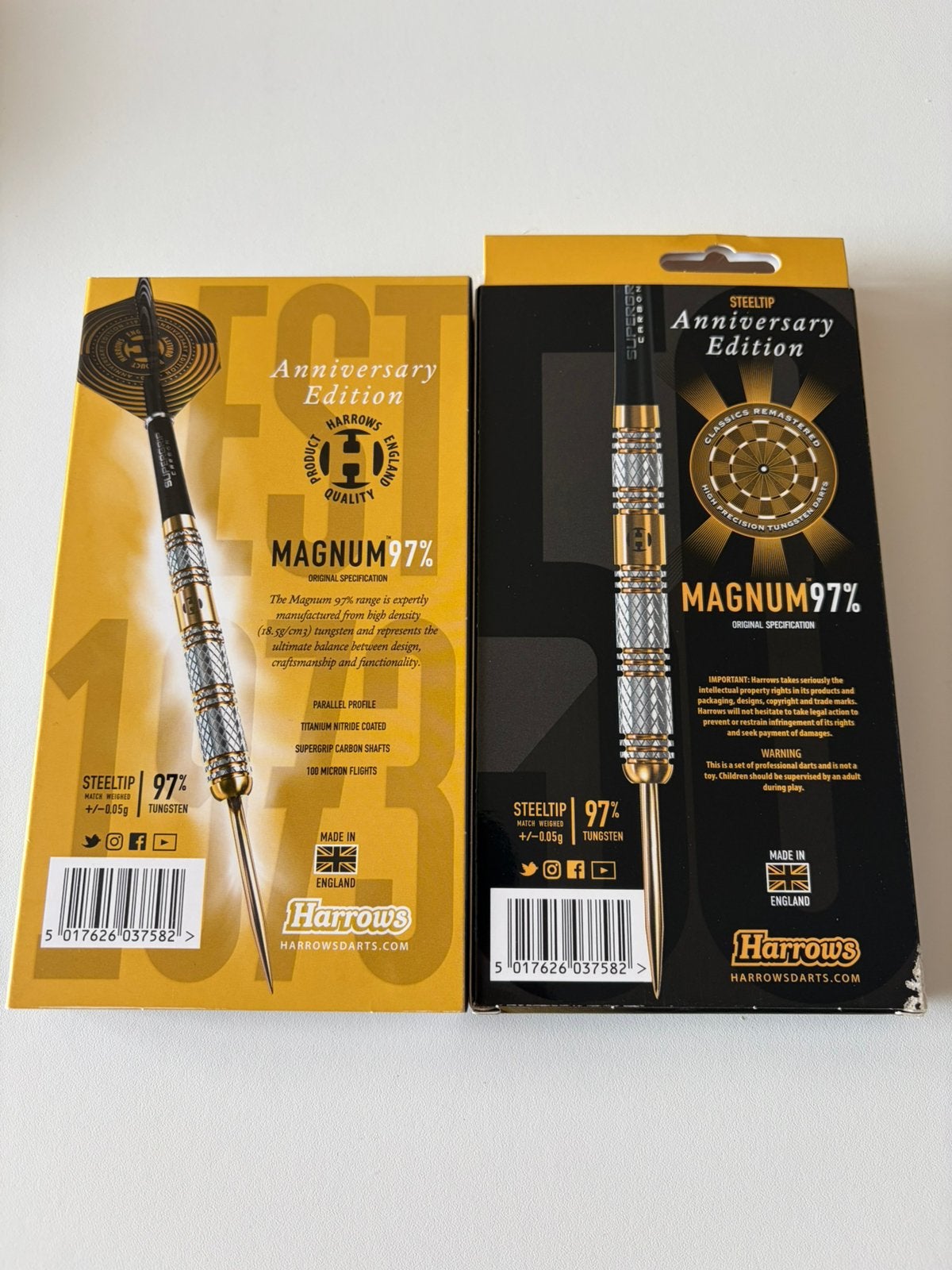 Harrows Magnum 97% Anniversary Edition Steel Tip, Sport en Fitness, Darts, Ophalen of Verzenden, Zo goed als nieuw, Flights