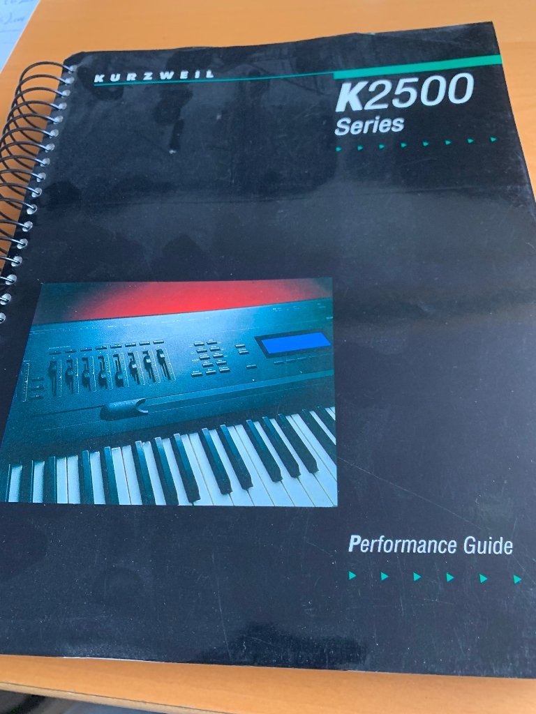 Kurzweil K 2500, Enlèvement, Utilisé, 88 touches, Avec valise ou flightcase