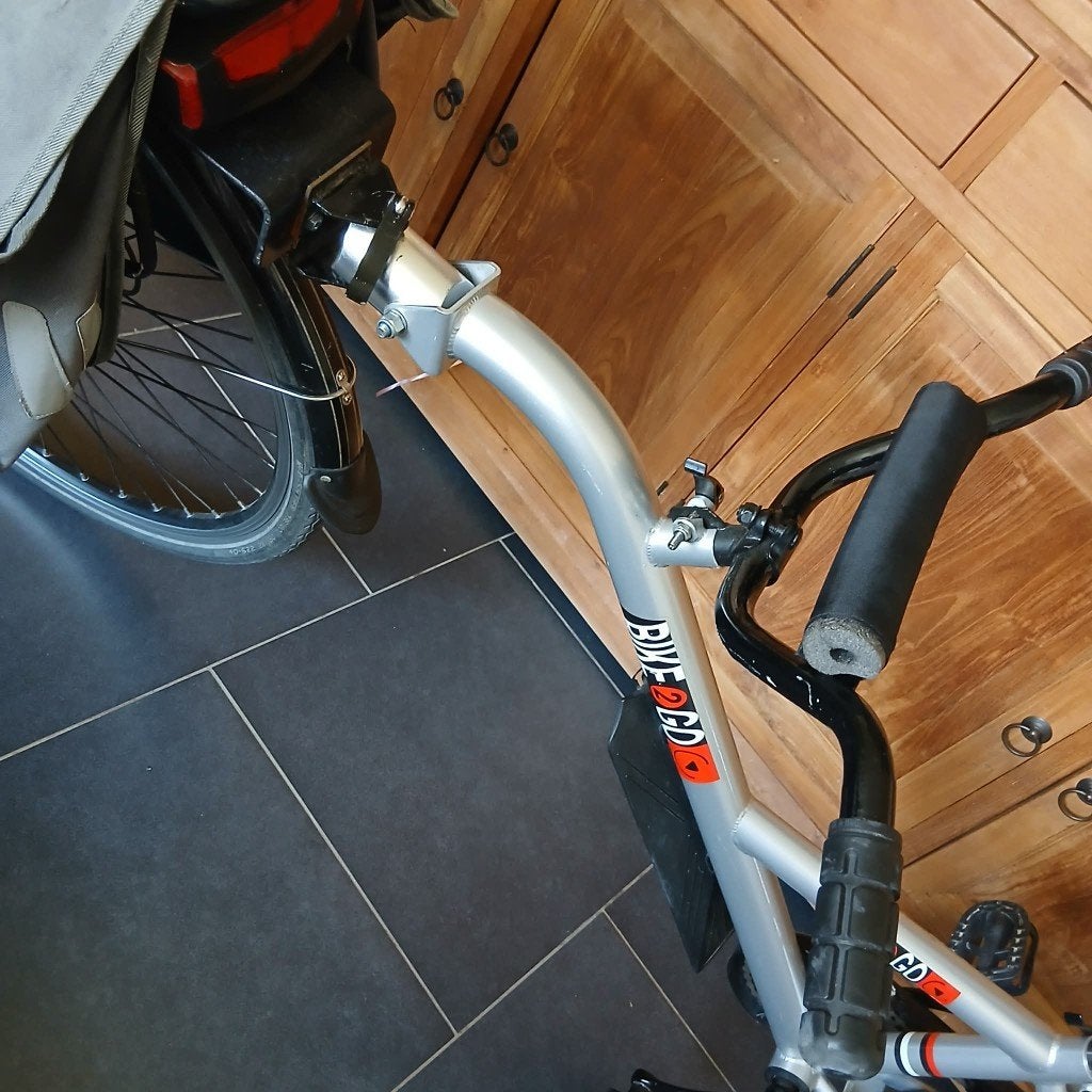 Bike 2 go aanhangfiets, Fietsen en Brommers, Ophalen, Zo goed als nieuw