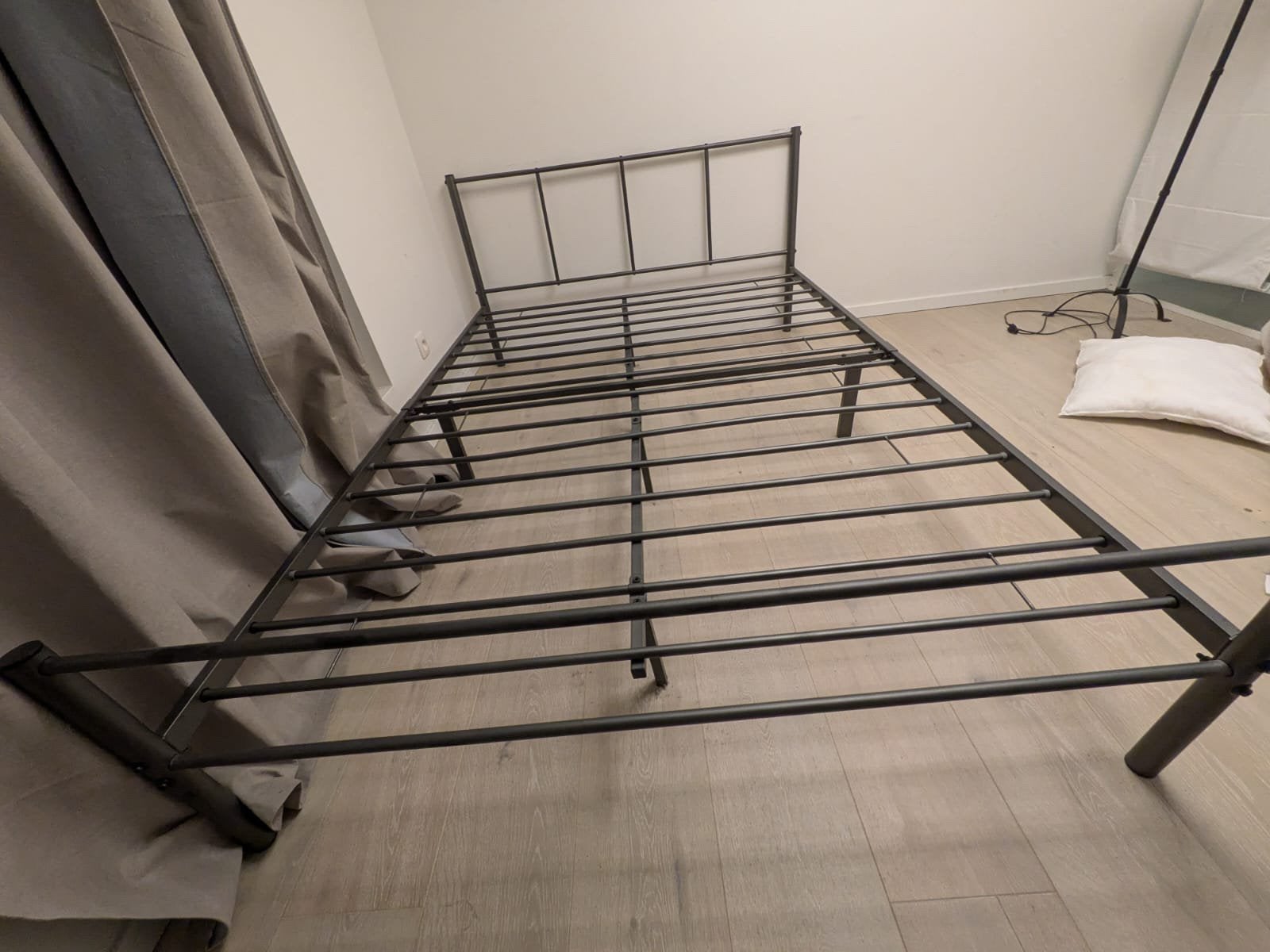 Bedkader 140x 200, 140 cm, Enlèvement, Utilisé, Sommier