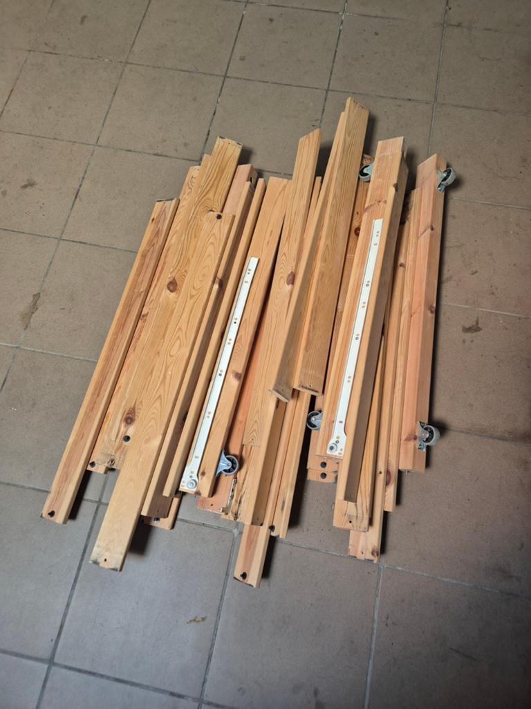 Lot de planches en bois, Huis en Inrichting, Kasten | Stellingkasten, Ophalen