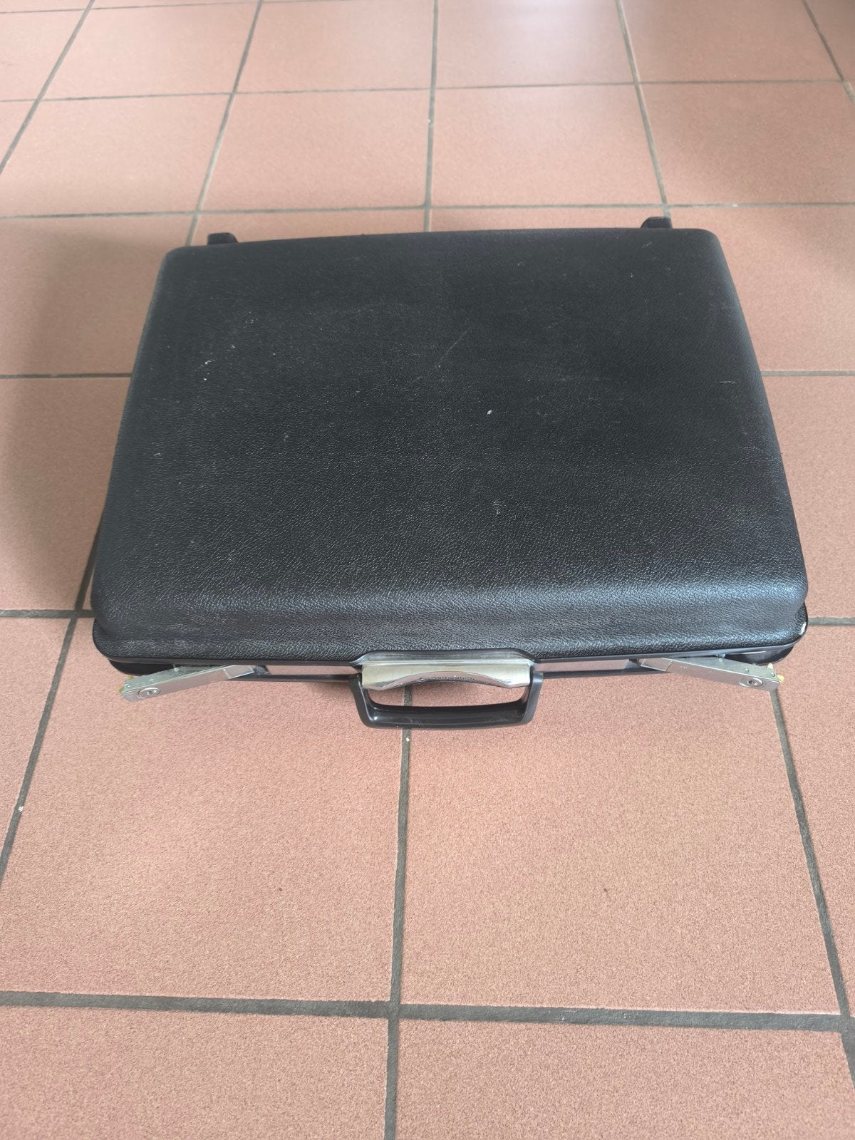 Étui de voyage Samsonite vintage avec clés originales, 35 à 45 cm, Plastique dur, Comme neuf, Enlèvement