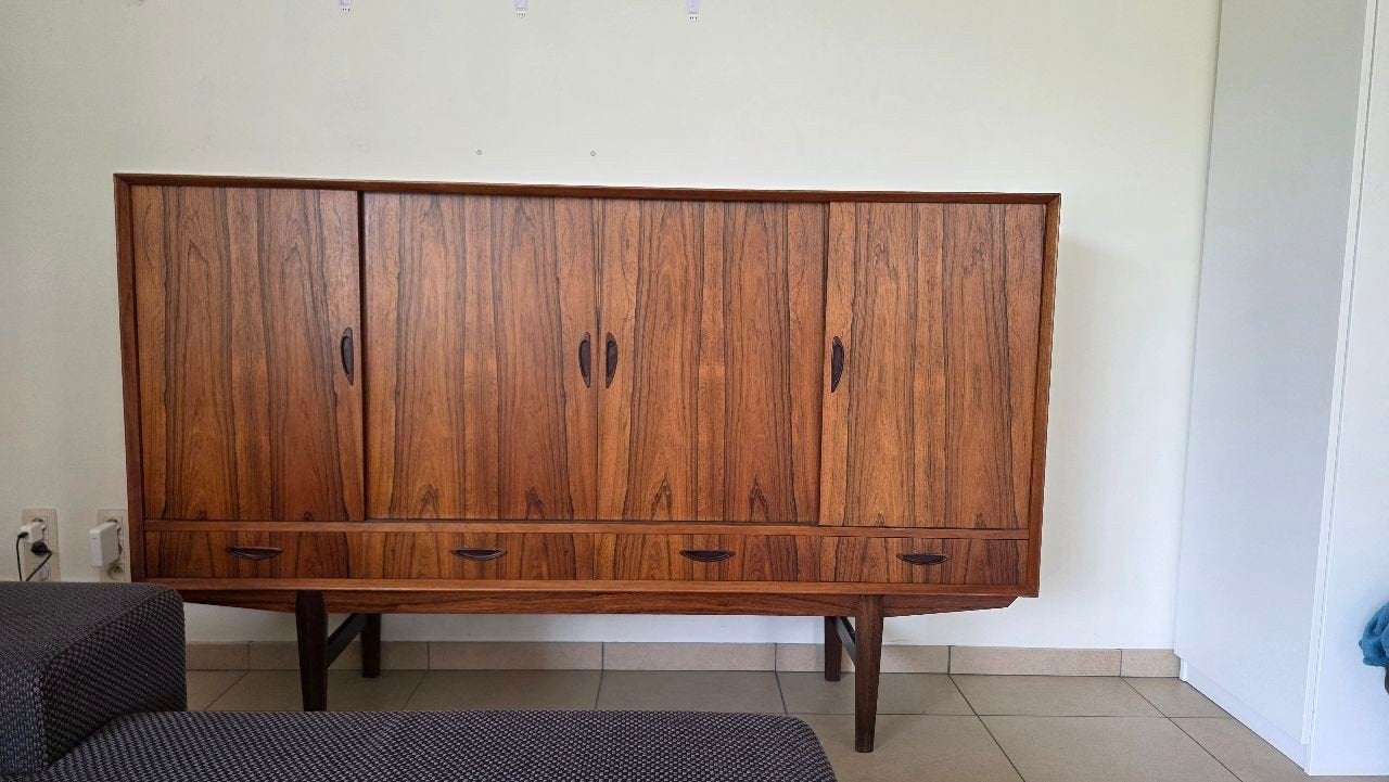 Deense kast uit Palisander, Ophalen