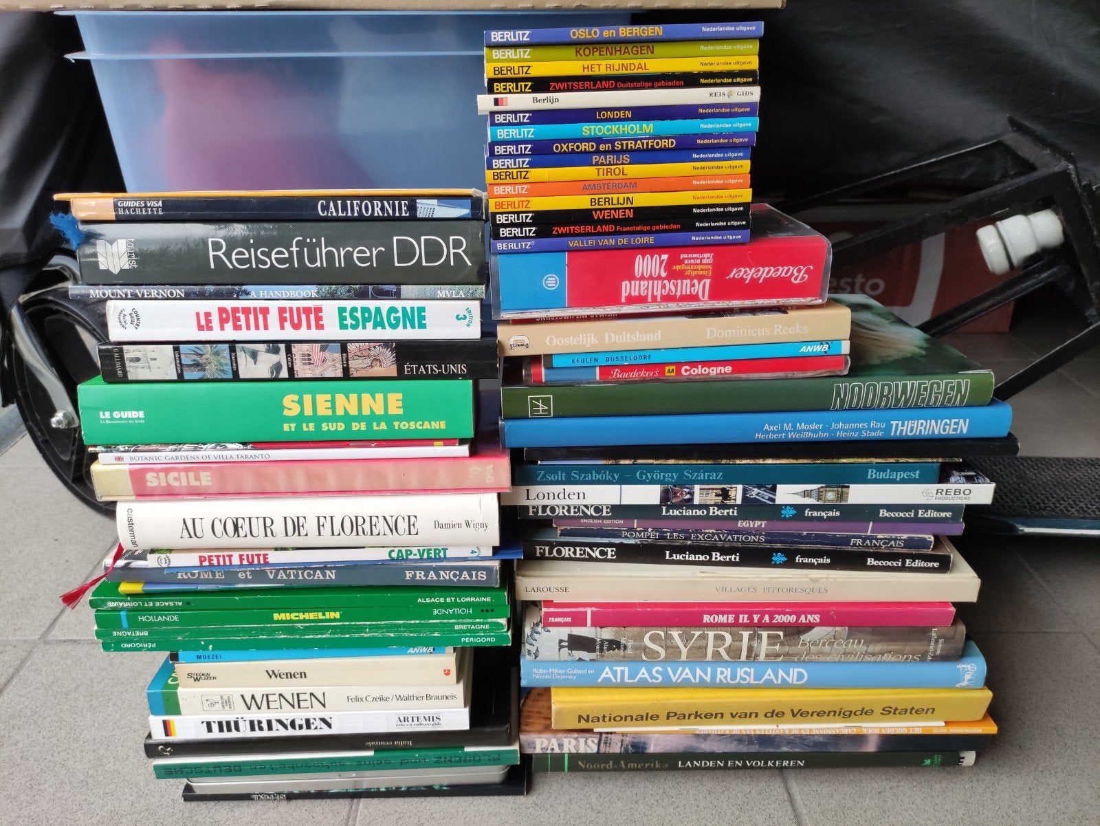 Groot lot reisboeken, Ophalen of Verzenden