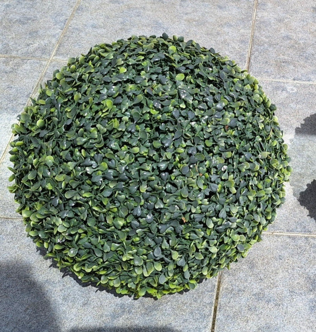 2 Kunstbuxus bollen
Hebben als decoratie gediend in bloempot, Tuin en Terras, Gras en Kunstgras, Ophalen
