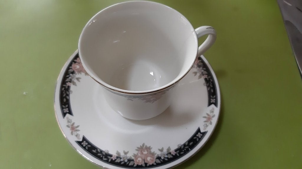 High noon tea or coffie Budlet fine bone china, Ophalen of Verzenden