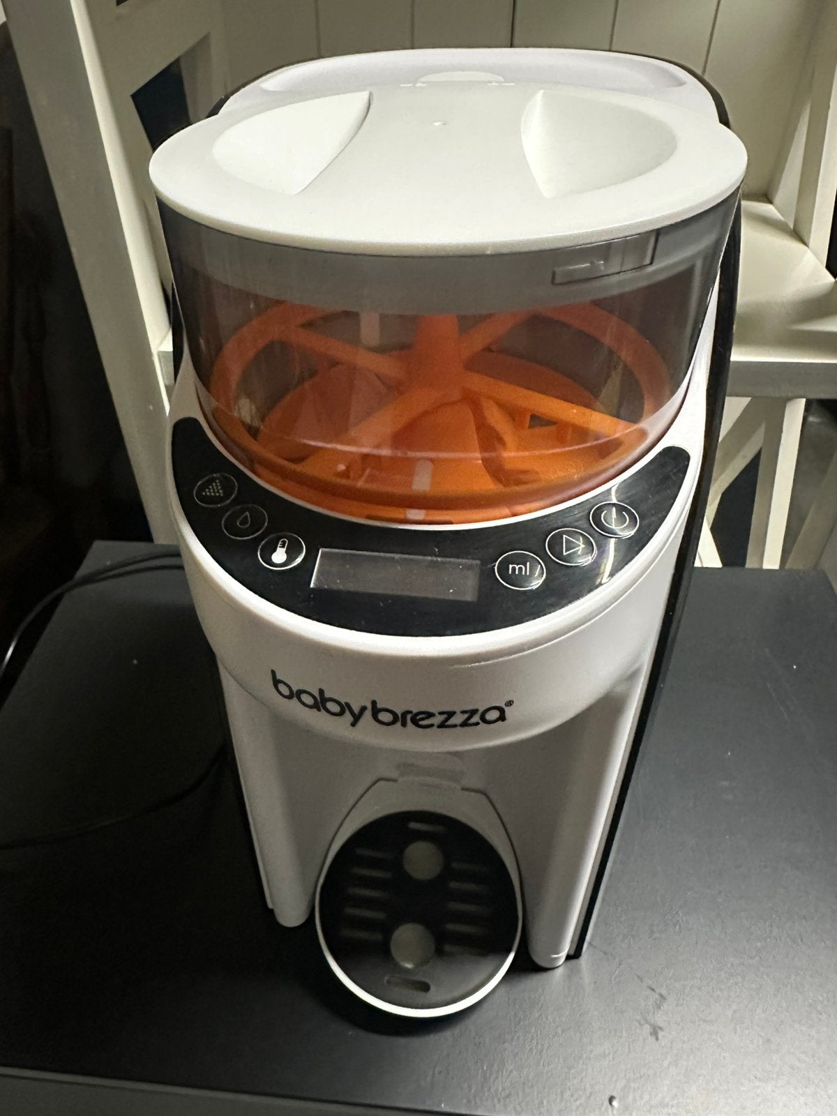Machine à traire Baby Brezza, Electroménager, Mélangeurs de cuisine, Enlèvement, Comme neuf