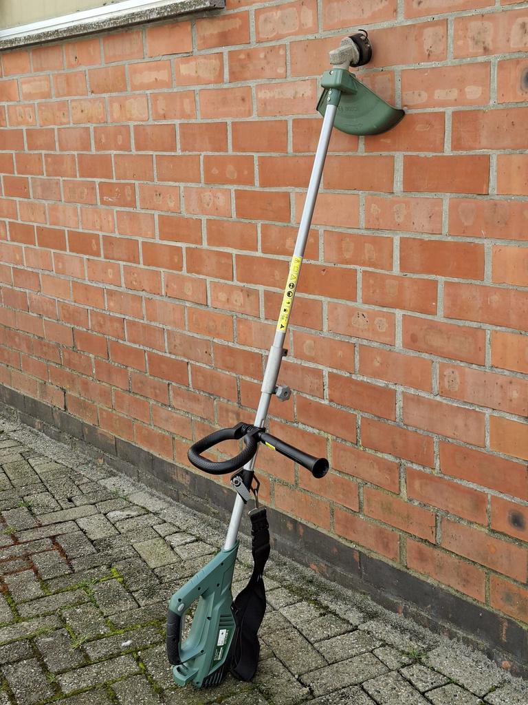 Bosch Grastrimmer, Ophalen, Zo goed als nieuw