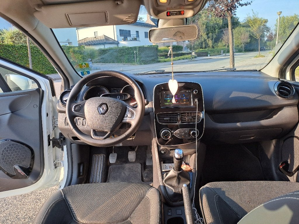 Renault Clio, Autos, Achat, Boîte manuelle, Entretenue par le concessionnaire, Noir