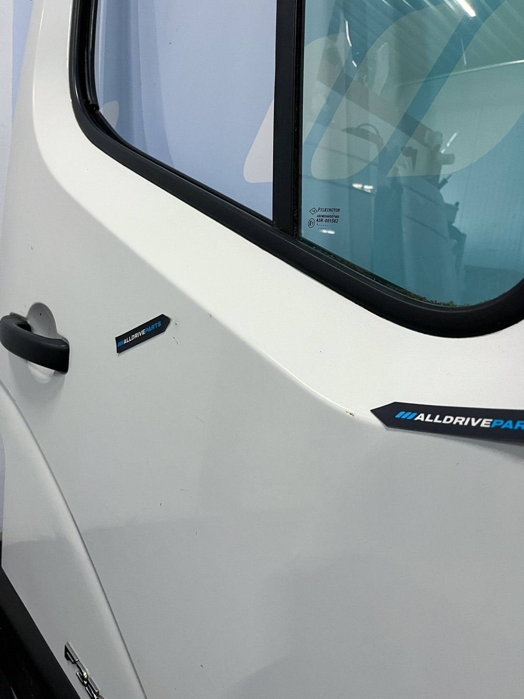 Voorportier rechts voor Renault Master Wit 801009976R, Gebruikt, -, Deur, -