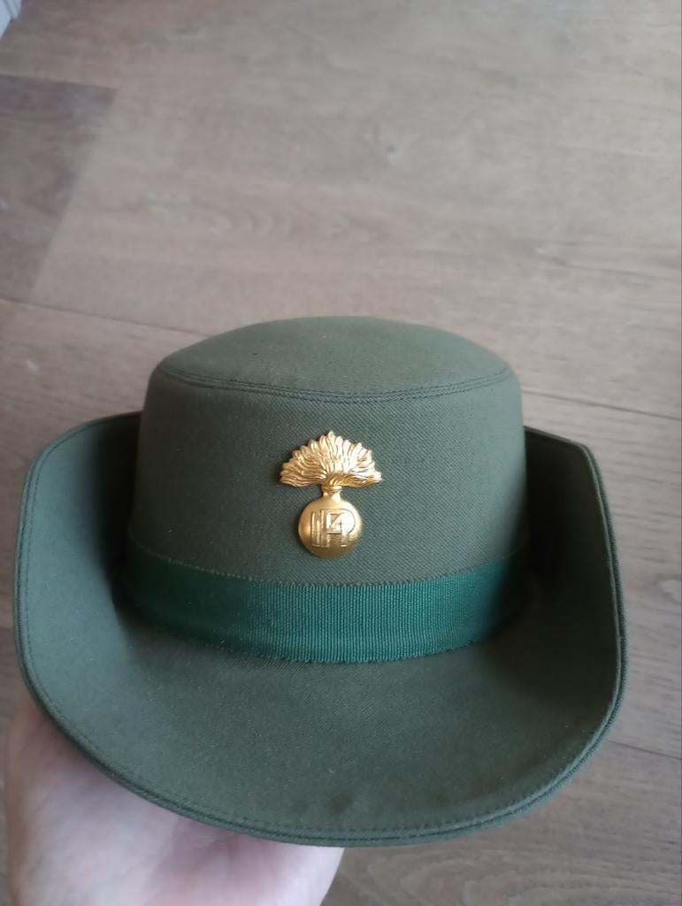 Kepi vrouwelijke Belgische militaire politie, Verzamelen, Ophalen of Verzenden