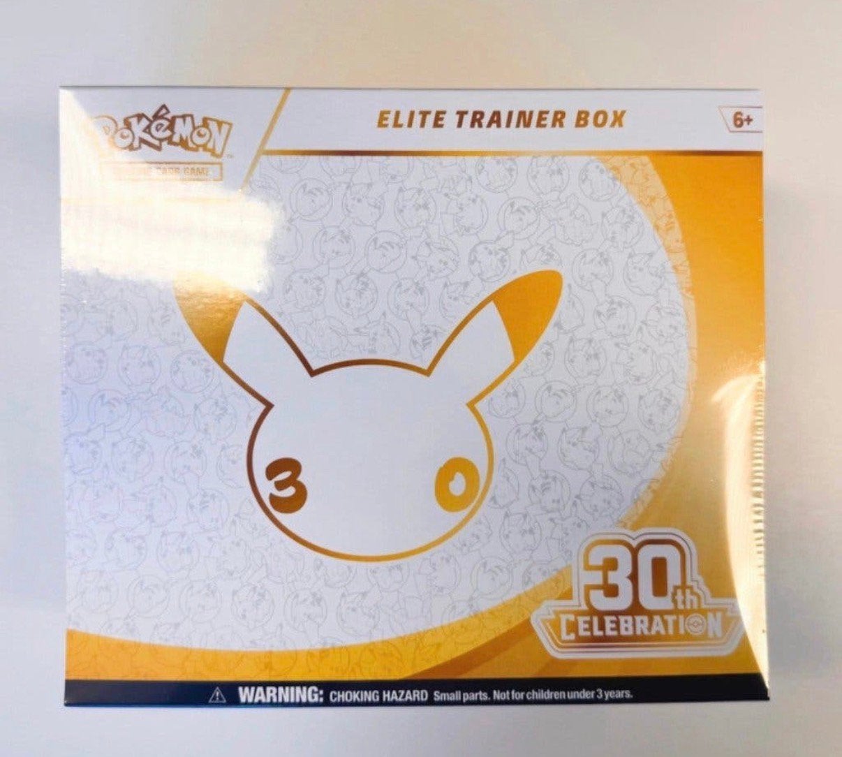 Pokemon celebrations 30 edition., Enlèvement ou Envoi, Comme neuf