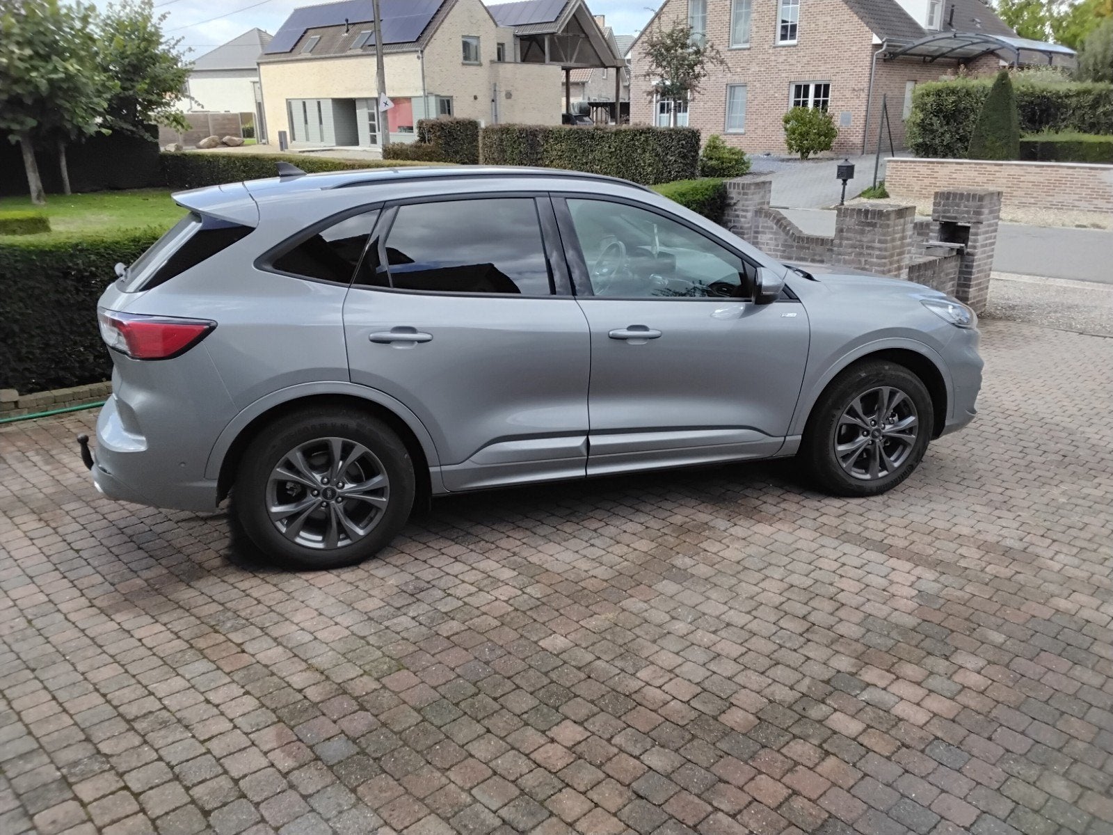 Ford Kuga 2.5i PHEV ST-LineX, Auto's, 4 cilinders, 5 zetels, 5 deurs, Dealer onderhouden