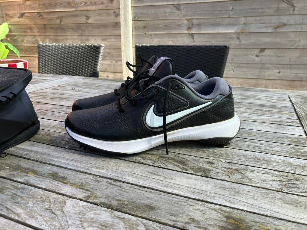 Golfschoenen Nike Maat 42, zwart, spikes, Sport en Fitness, Golf, Ophalen, Zo goed als nieuw