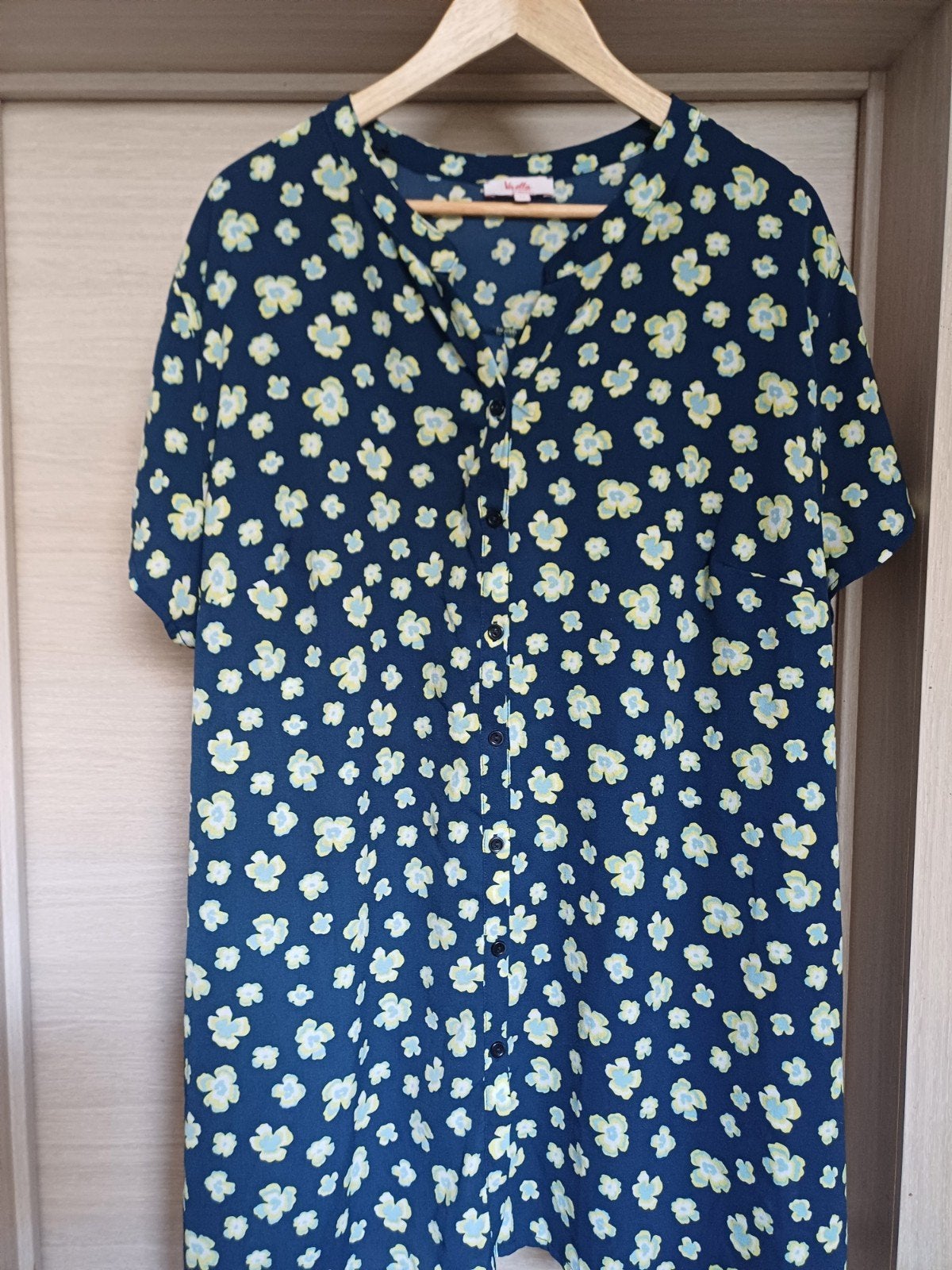 Bel & Bo blauw bloesje met bloemetjes Mt 54, Kleding | Dames, Blauw, Blouse of Tuniek, Bel & Bo, Ophalen of Verzenden