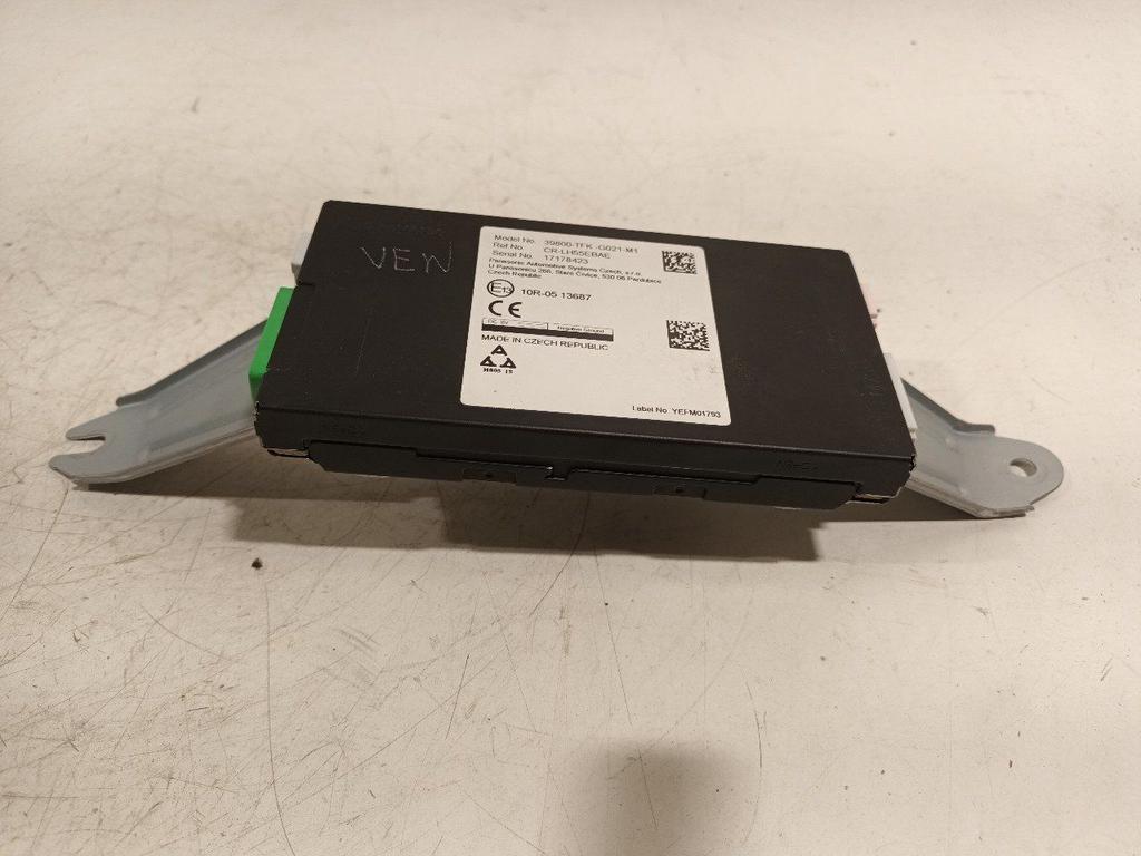 Antenne versterker Honda Civic, Enlèvement ou Envoi, Van der Ven Autorecycling B.V., Onderdelen@venauto.nl, Ettenseweg 76, 4706 PB Roosendaal, The Netherlands