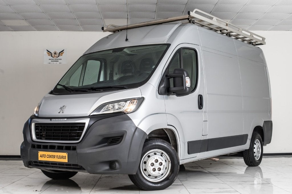 Peugeot Boxer 2.2 HDi L2H2, Auto's, Euro 5, Stof, Zwart, https://public.car-pass.be/vhr/004054f4-09a7-4358-b104-aaede7086434?lang=fr