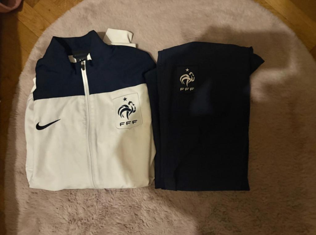 Survetement france, Enlèvement ou Envoi, Comme neuf