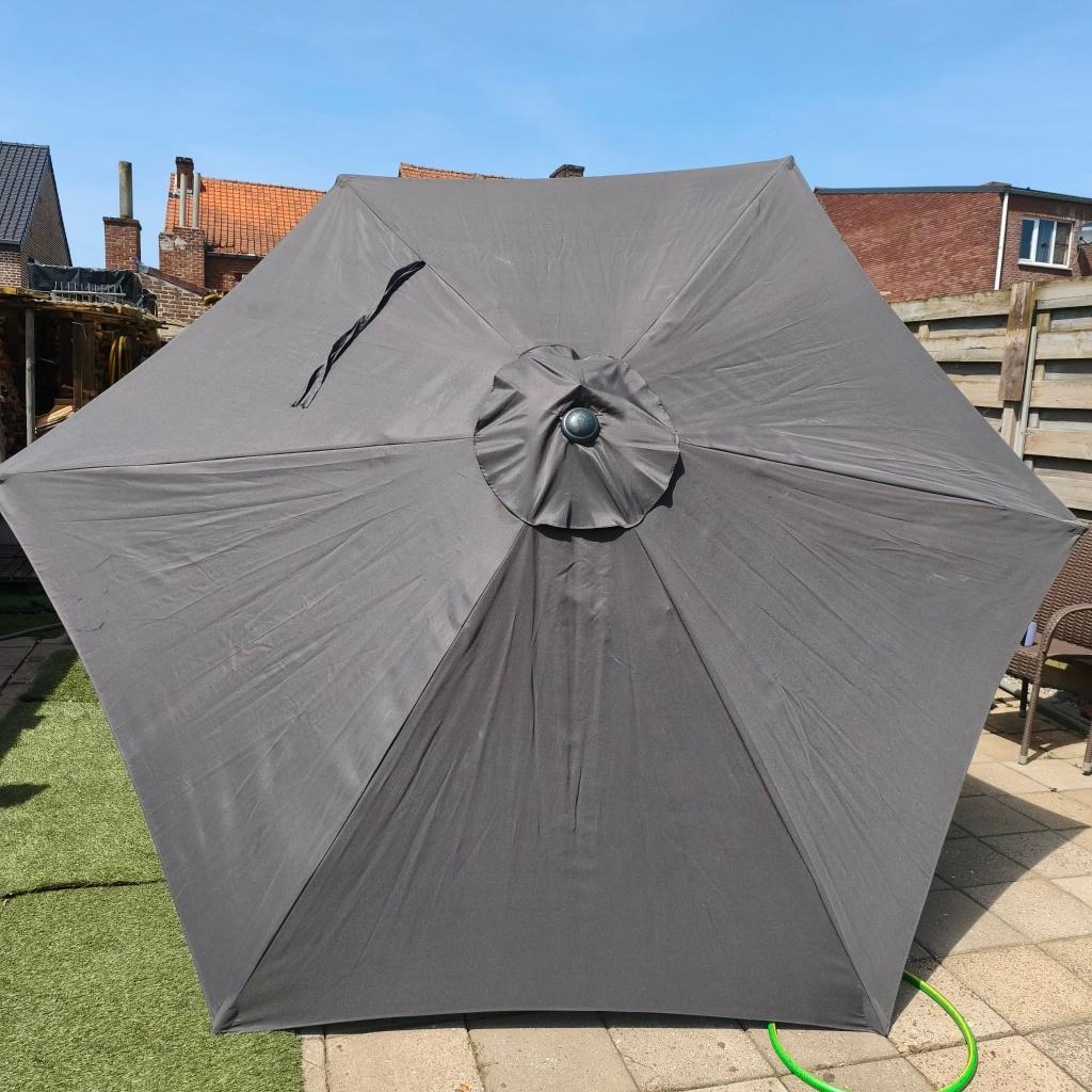 Parasol + voet, Jardin & Terrasse, Parasols, Comme neuf, Enlèvement, 2 à 3 mètres, Inclinable