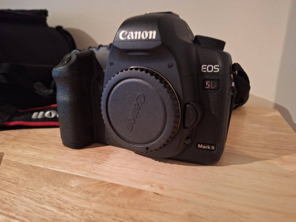 ​Canon EOS 5D Mark II - 14 251 déclenchements + accessoires, Canon