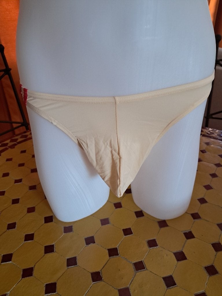 Superbe String Beige pour Homme Sexy Taille L, Enlèvement, Beige