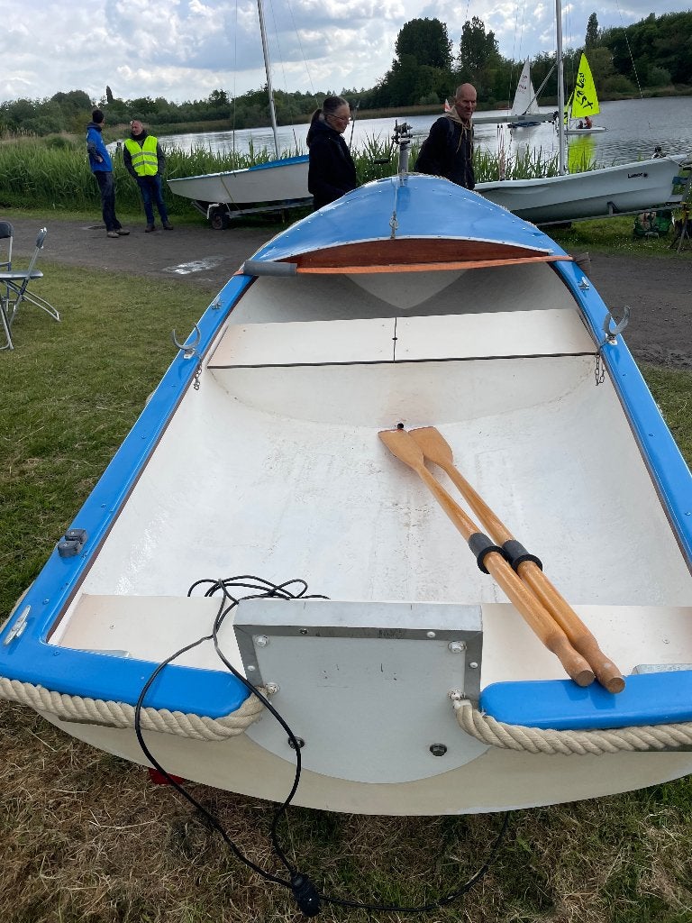 Boot, Enlèvement ou Envoi, Avec rames ou pagaies