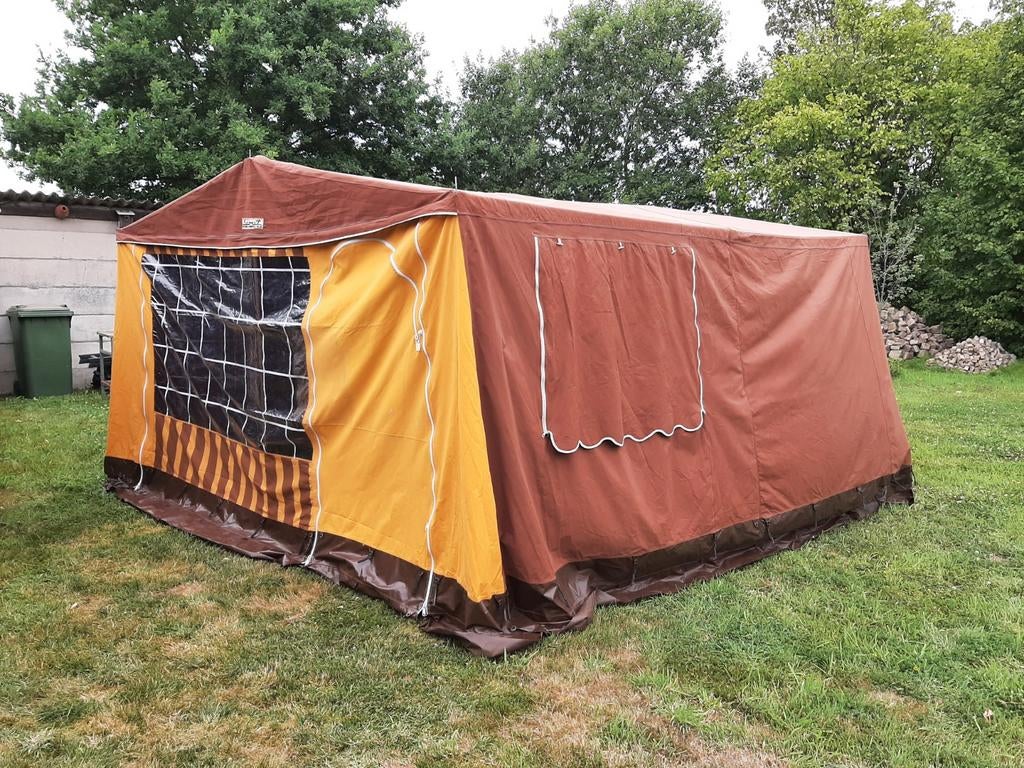 Plooicaravan., Ophalen