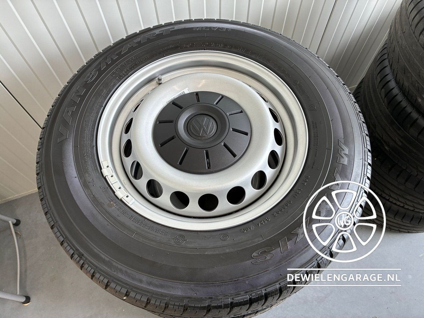 VW Crafter Velgen + Banden NIEUW Origineel 5x120 evt met TPM, Gebruikt, -, Banden en Velgen, -